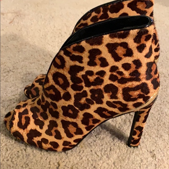 LEOPARD MOHAIR Leather BOOTIES- NWOT - Picture 5 of 7